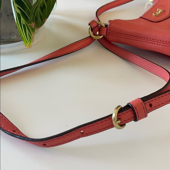 Coral Coach leather crossbody - Picture 3 of 7